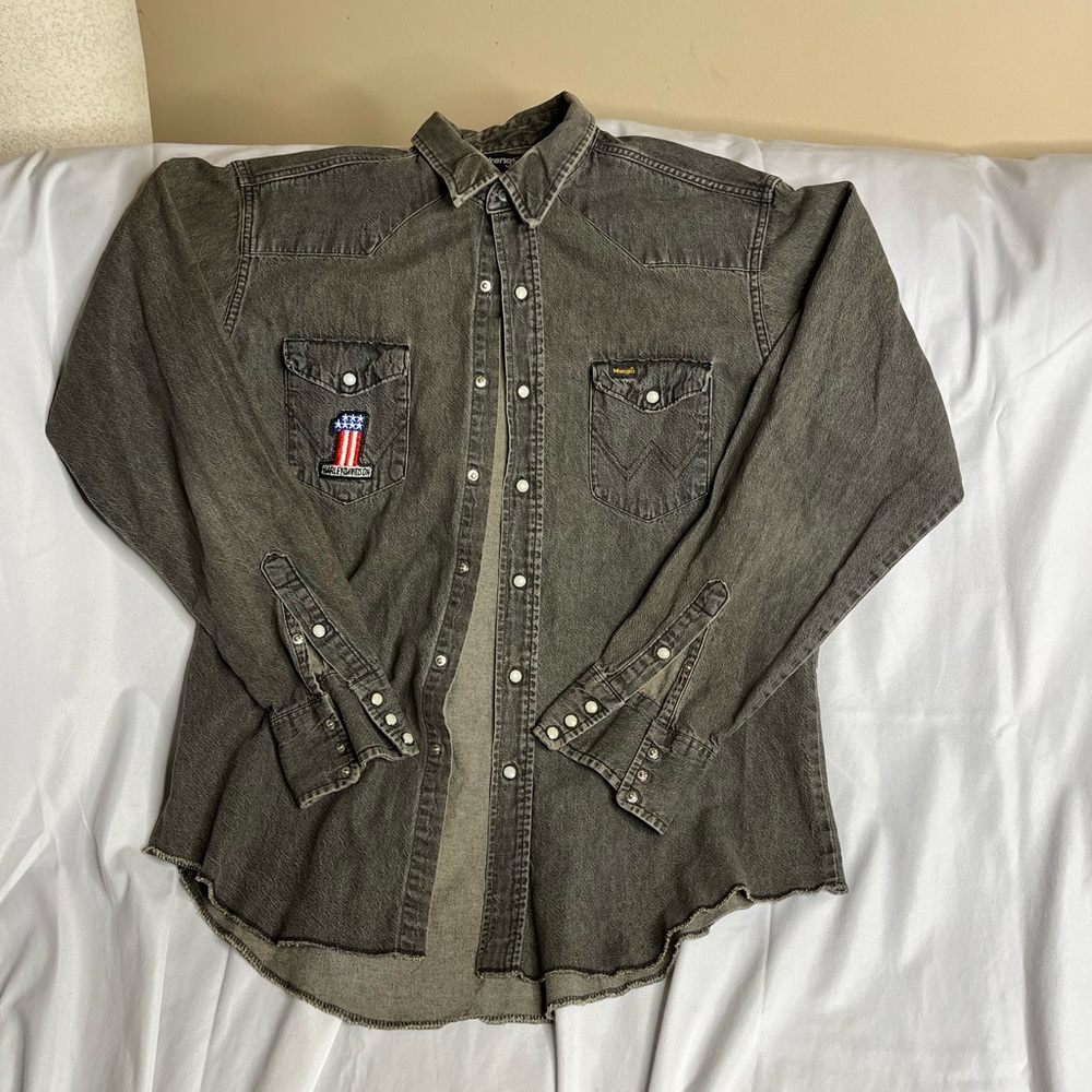 Mens Vintage Wrangler Pearl Snap Blue Denim Jean Shirt 17.5 Made In USA